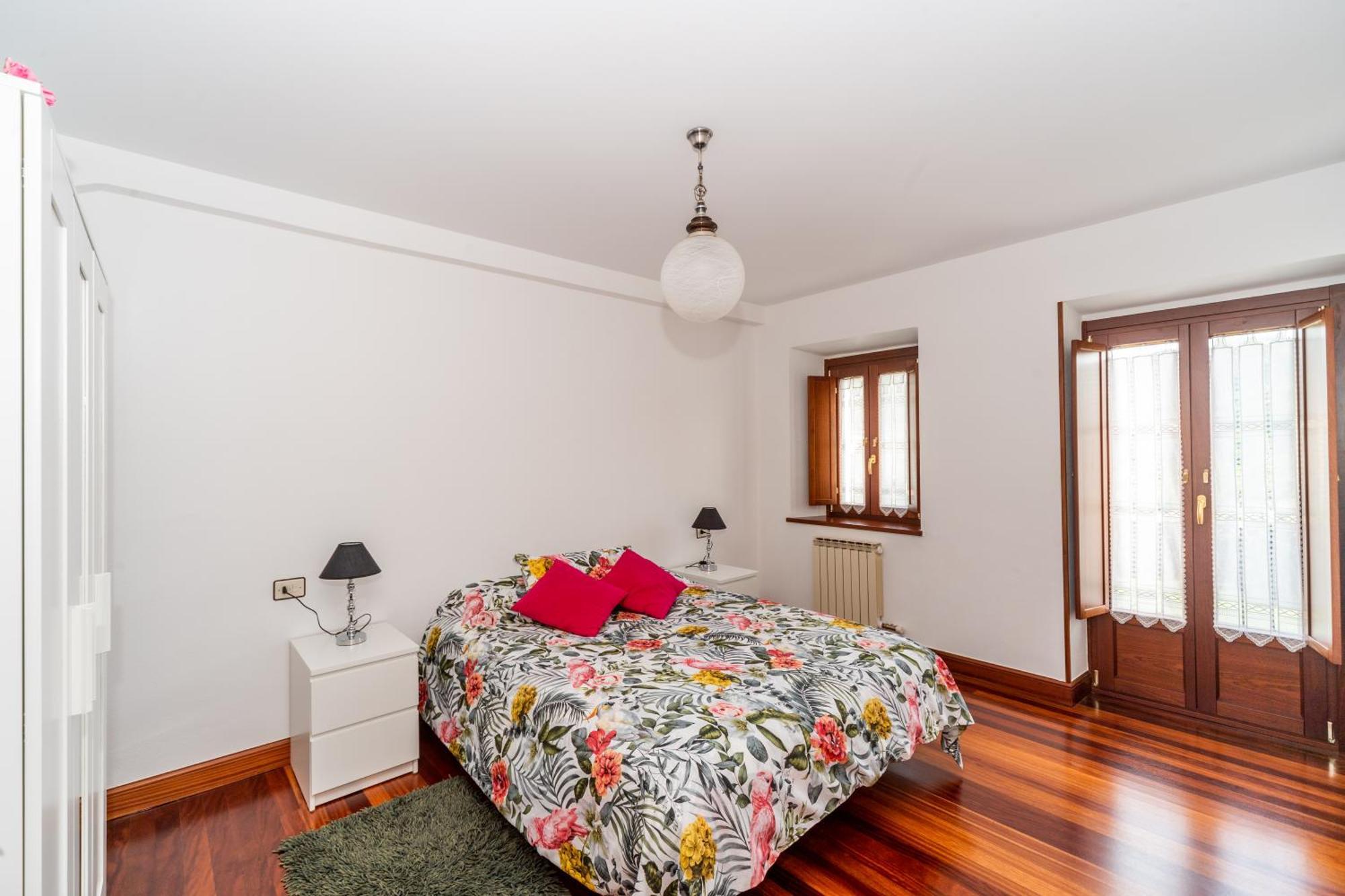 Altamira, Sea & Mountain Apartment Busturia Bagian luar foto